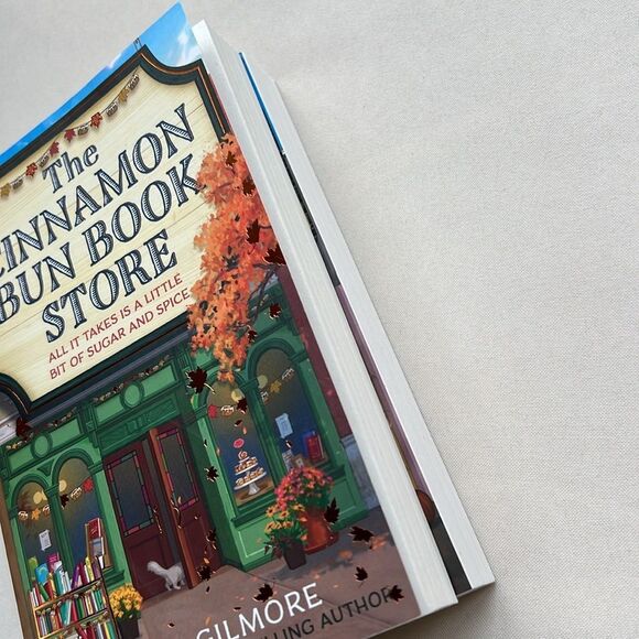 The Pumpkin Spice Café and The Cinnamon Bun Book Store Books - Picture 8 of 9